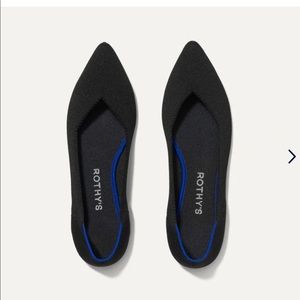 New in box “The Point” Rothy’s size 7